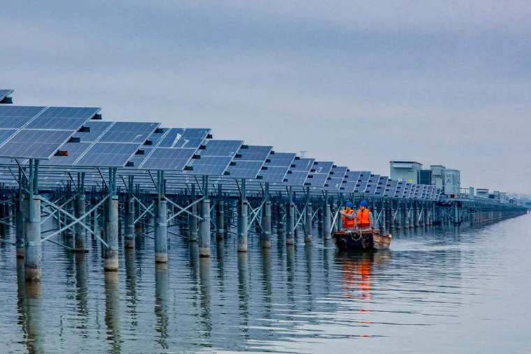 漁光互補光伏發(fā)電項目的必備條件，漁光互補一畝水塘能建多少光伏